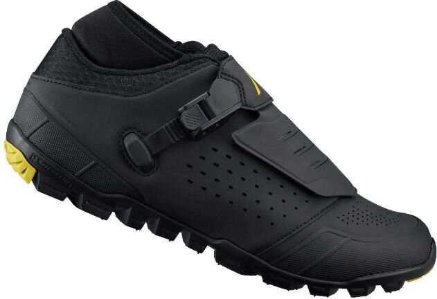 tretry SHIMANO SH-ME701 čierne tretry SHIMANO SH-ME701 čierne
