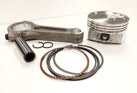 Piest s krúžkami a ojnicou