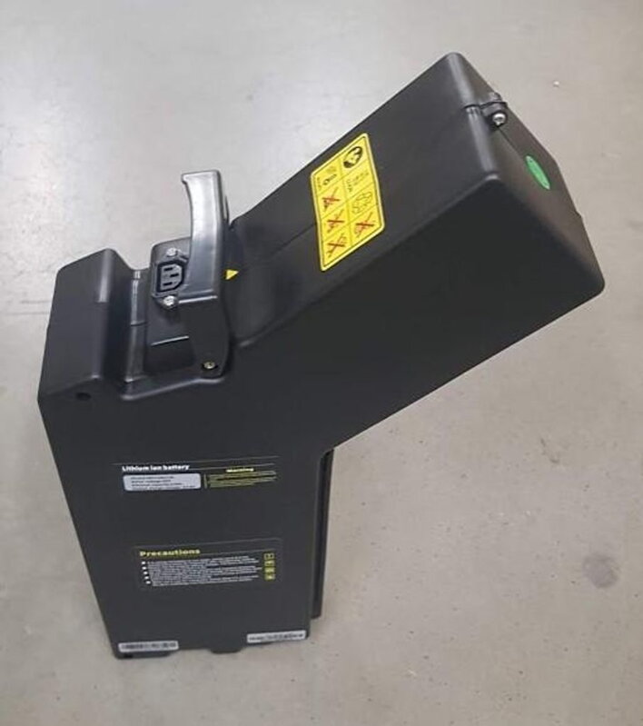 704008107 - Akumulátor