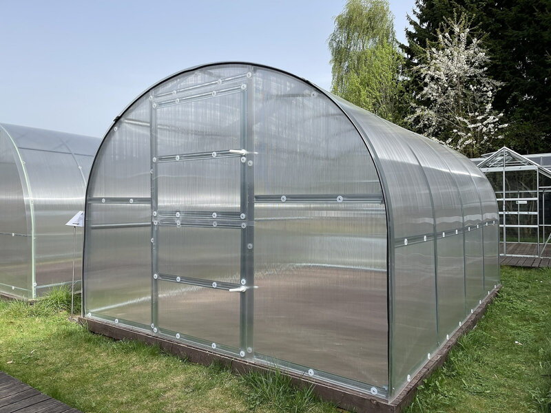 skleník LANITPLAST GLADUS 3x4 m PC 6 mm LG2885 skleník LANITPLAST GLADUS 3x4 m PC 6 mm LG2885