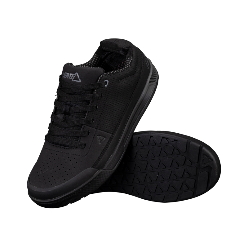 Leatt cyklistická obuv 2.0 Flat, pánska, stealth Leatt cyklistická obuv 2.0 Flat, pánska, stealth