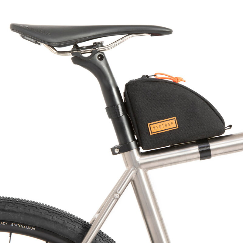 Restrap Rear Top Tube Bag taška na rám, 1 l, čierna Restrap Rear Top Tube Bag taška na rám, 1 l, čierna